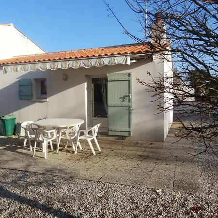 Holiday home Maison Individuelle Proche Plage, 5 Pers., Terrasse, Wi-fi, Parking, Calme - Fr-1-476-81