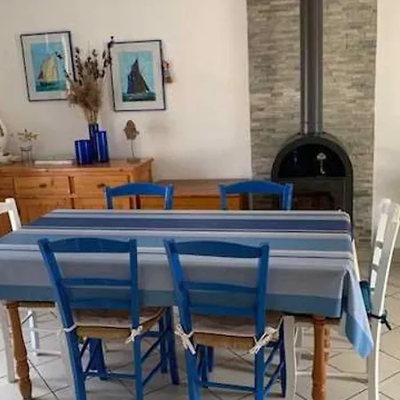 Holiday home Maison Individuelle Proche Plage, 5 Pers., Terrasse, Wi-fi, Parking, Calme - Fr-1-476-81
