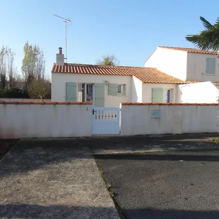 Maison Individuelle Proche Plage, 5 Pers., Terrasse, Wi-fi, Parking, Calme - Fr-1-476-81 *